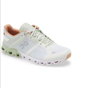 On Cloudform Running Shoe Women